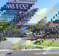 Paramount Motel - New Castle Holiday