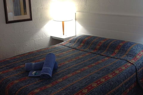 Farnboro Motel - New Castle Holiday 6