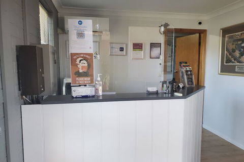 Roydons Motor INN - New Castle Holiday 7