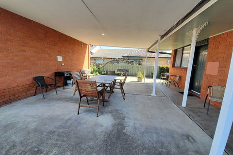 Roydons Motor INN - New Castle Holiday 3