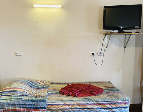 County Lodge Motor Inn - New Castle Holiday 4