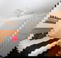 Browns Plains Motor Inn - New Castle Holiday