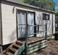 Shady Willows Holiday Park  YHA - New Castle Holiday
