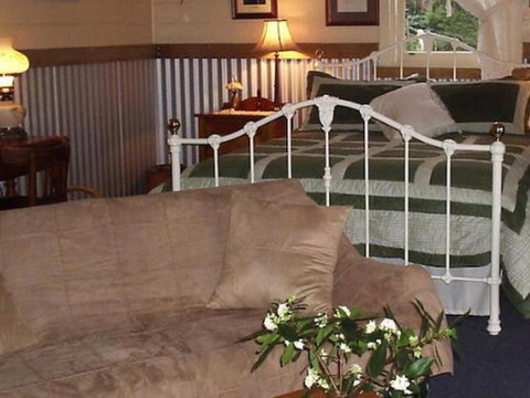 Springbank Bed & Breakfast - New Castle Holiday 5