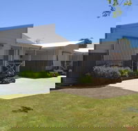 Ashleigh Court Motor Inn - New Castle Holiday