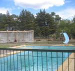 Golden Hills Motel - New Castle Holiday