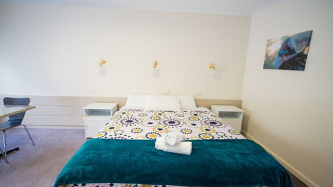 Gariwerd Motel - New Castle Holiday 4