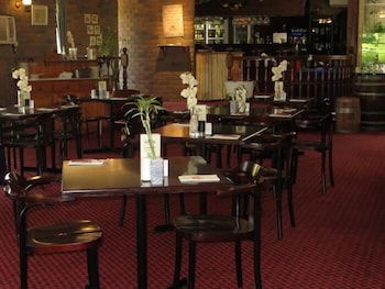 Cattleman's Rest Motor Inn - New Castle Holiday 5