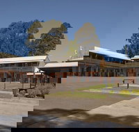 Bega Downs Motor Inn - New Castle Holiday