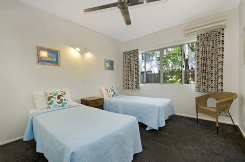 Outlook - New Castle Holiday 1