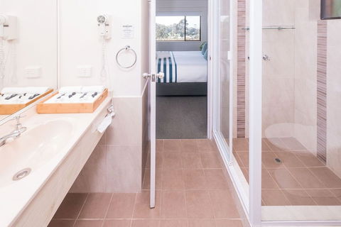 Mollymook Seascape Motel & Apartments - New Castle Holiday 2