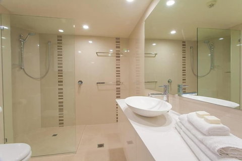 Las Rias - New Castle Holiday 2