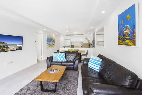 Headland Views - New Castle Holiday 3