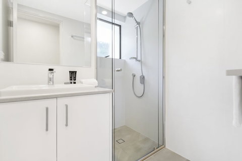 Headland Views - New Castle Holiday 5