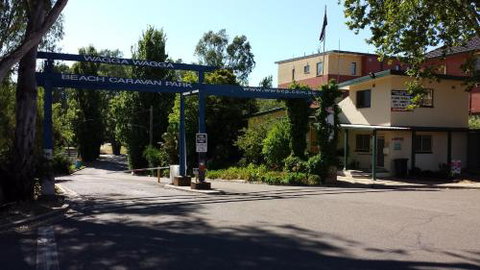 Wagga Wagga Beach Caravan Park - New Castle Holiday 6