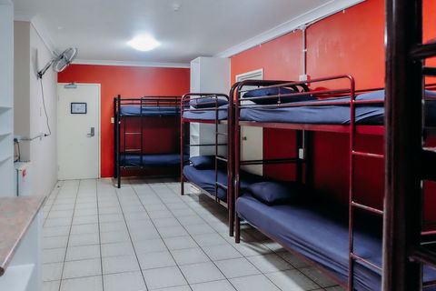 Brisbane Backpackers Resort - Hostel - New Castle Holiday 5
