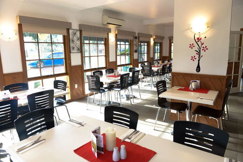 Bandicoot Motor Inn - New Castle Holiday 4