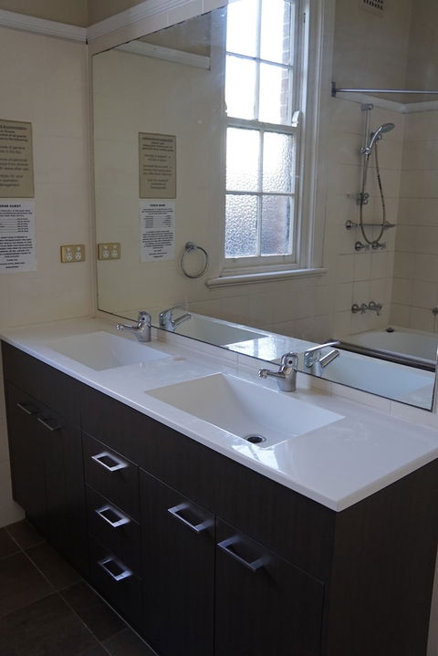 Palace Hotel Mortlake - New Castle Holiday 6