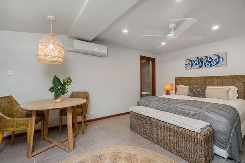 Cape Byron Retreat - New Castle Holiday 5