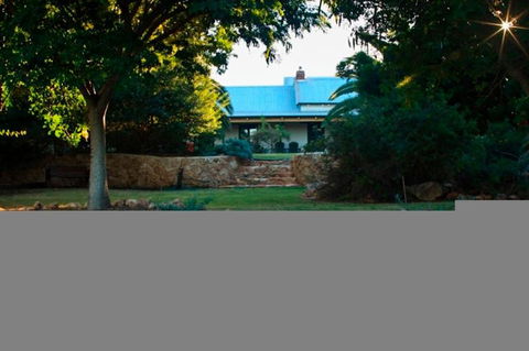 Bentwood Olive Grove Accommodation - New Castle Holiday 1