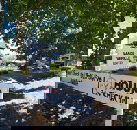 Castle Creek Motel - New Castle Holiday