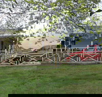 Snug as a Bug Motel - New Castle Holiday