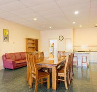 Holiday on Mostyn - New Castle Holiday