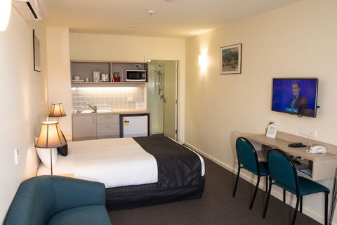 Shoreline Hotel - New Castle Holiday 0