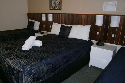 Kellys Motel Oakey - New Castle Holiday 7