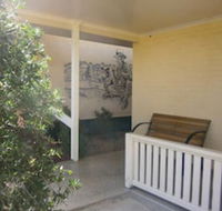Kellys Motel Oakey - New Castle Holiday