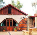 Outback Cellar  Country Cottage - New Castle Holiday