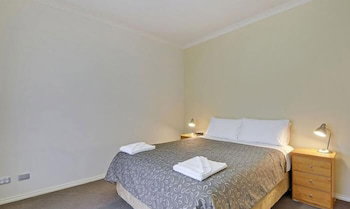 Traralgon Serviced Apartments - New Castle Holiday 5