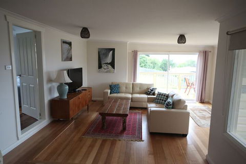 Seaview House Ulverstone - New Castle Holiday 5
