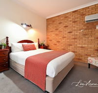 Narrandera Club Motor Inn - New Castle Holiday