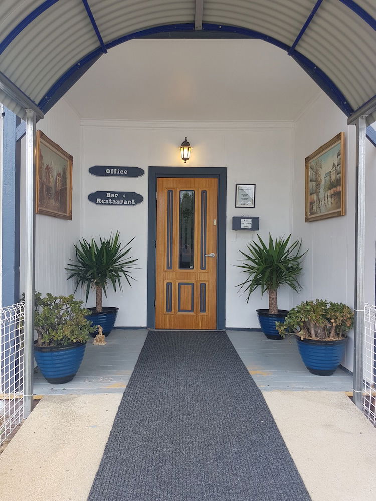 Selene QLD New Castle Holiday