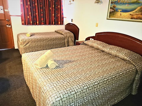 New Olympic Motel - New Castle Holiday 4