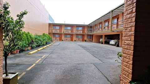 New Olympic Motel - New Castle Holiday 0