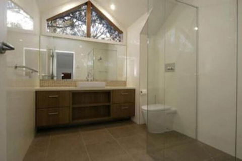 Blue Ice - New Castle Holiday 6