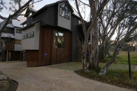 Blue Ice - New Castle Holiday 1