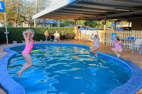 Binalong Motel - New Castle Holiday 3