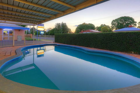 Binalong Motel - New Castle Holiday 2