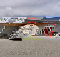 Barossa Old Garage Bed  Breakfast - New Castle Holiday