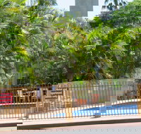 Emerald Gardens Motel  Apartments - New Castle Holiday