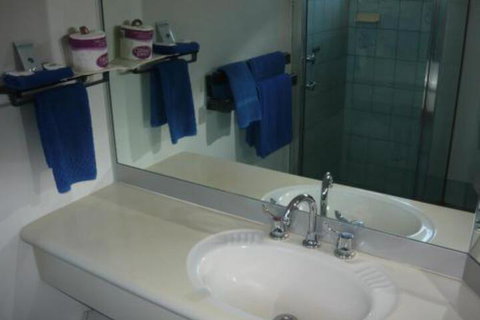 Bridge Motel - New Castle Holiday 2