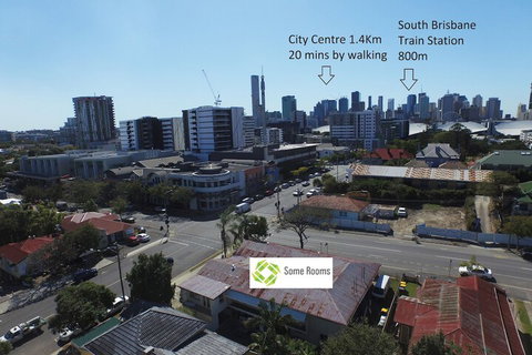 Some Rooms Backpacker - New Castle Holiday 3