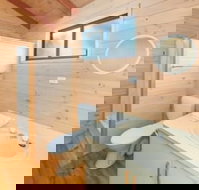 Lakes And Craters Holiday Park - New Castle Holiday