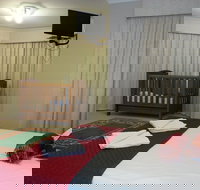 The Retreat - New Castle Holiday