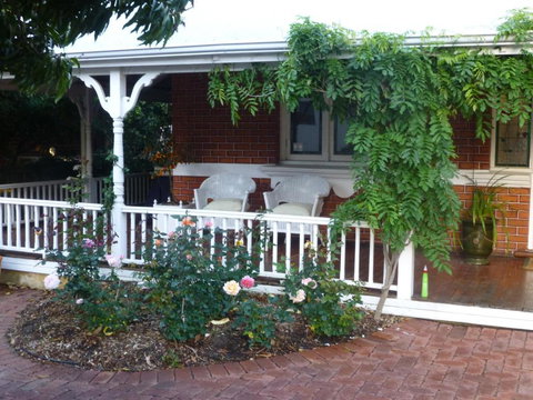 Lakeside Bed & Breakfast - New Castle Holiday 5