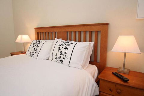 Richmond Coachmans Rest - New Castle Holiday 7