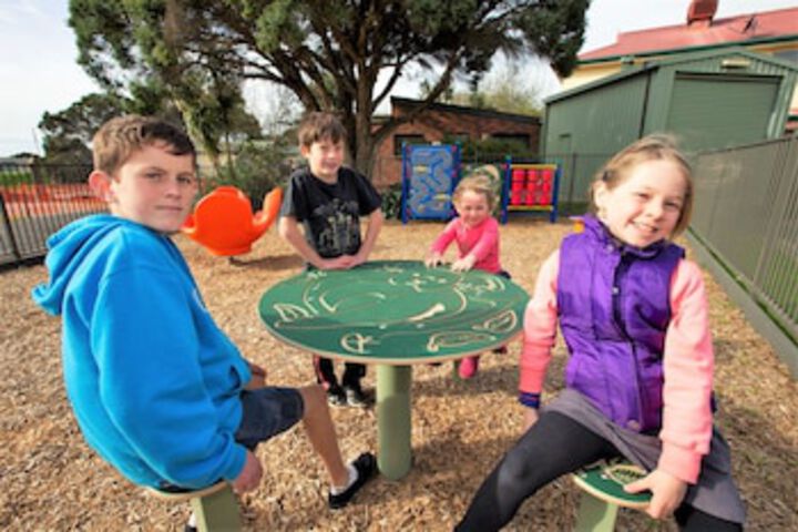 Dandenong South VIC New Castle Holiday